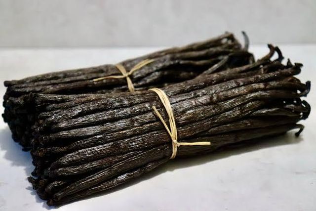 Premium Madagascar Bourbon Gourmet Vanilla Beans | Grade A (14cm+) | High Vanillin & Moisture | Direct Export Supply - Image 3